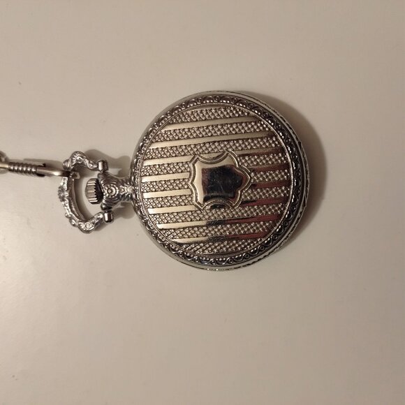 Vintage Geneva Silver-Tone Quartz Pocket Watch With Chain & Gift Box-NEW - Picture 6 of 9